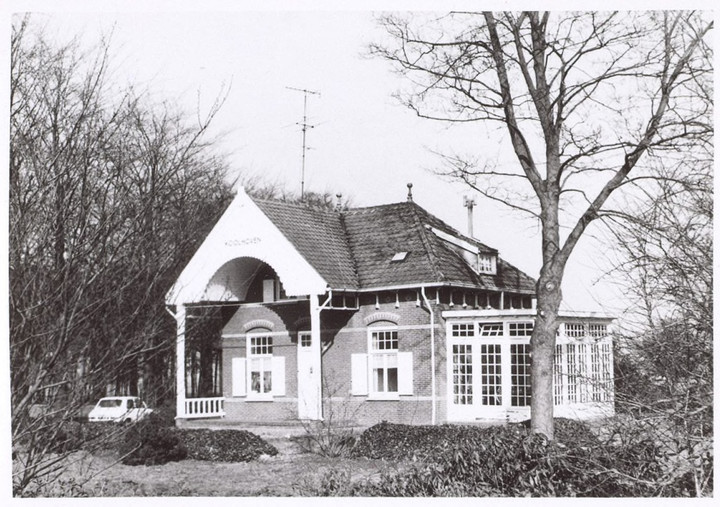 Reeshof Villa Koolhoven aan de Bredaseweg foto Lambach