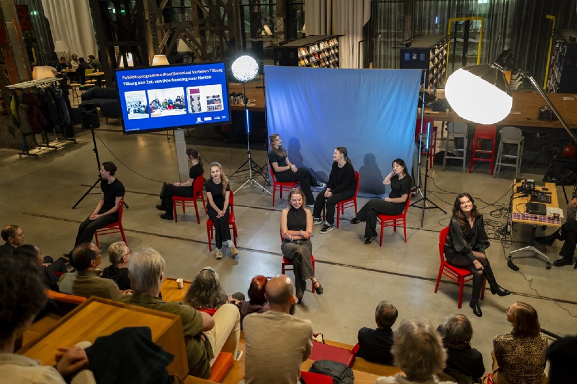 Afsluiting publieksprogramma (Post)koloniaal verleden, 2025. Fotografie Joris Buijs