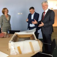 2018 05 Aanbieding schilderij burgemeester 02