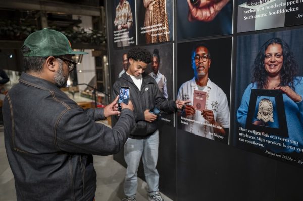 Afsluiting publieksprogramma (Post)koloniaal verleden, 2025. Fotografie Joris Buijs